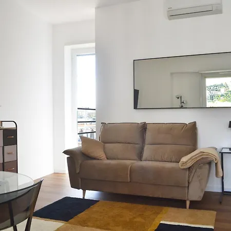 아파트 Attico Con Balcone E Vista Centro Citta